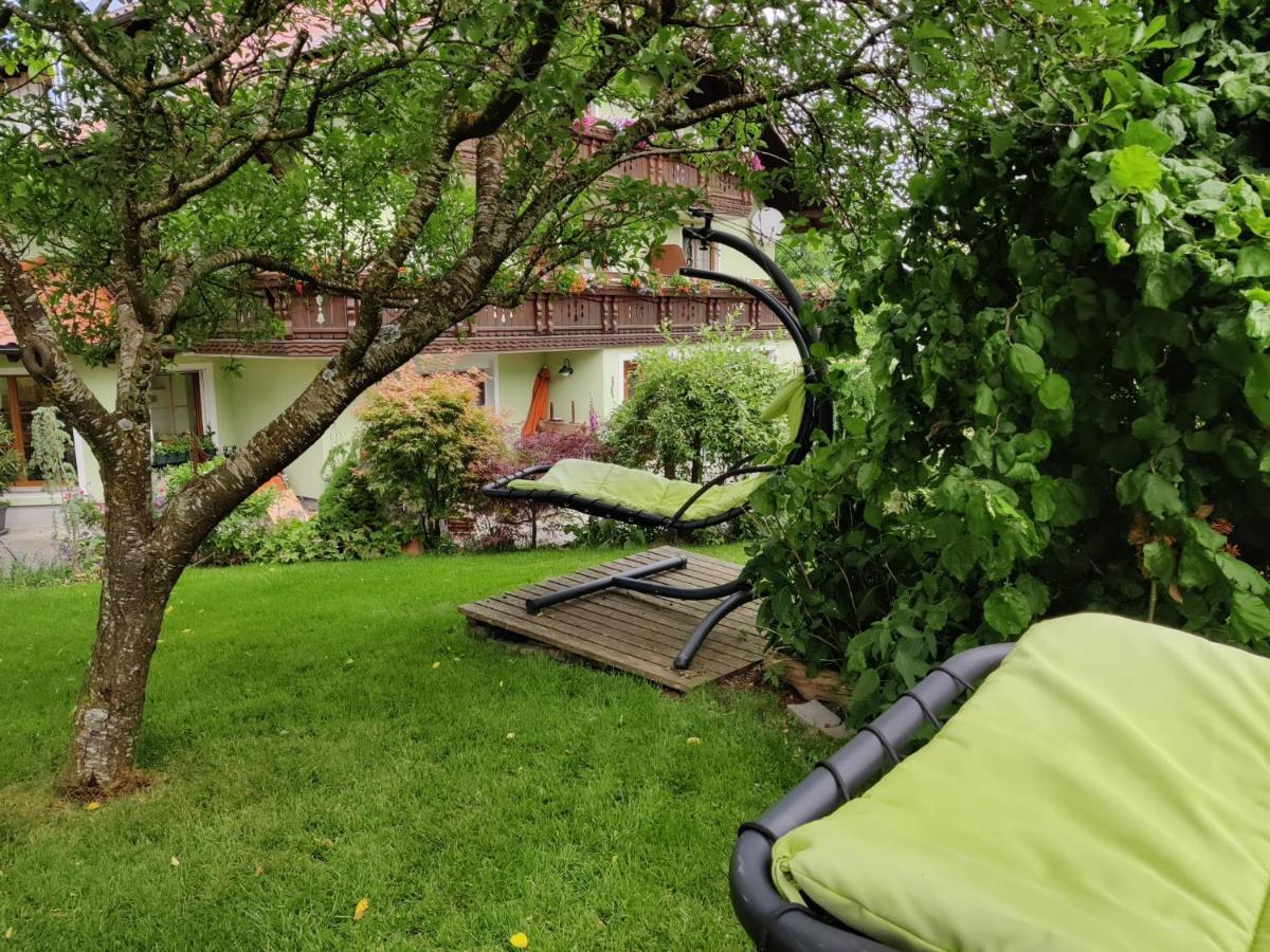 Pension Holzapfel Sankt Georgen im Attergau Exterior photo